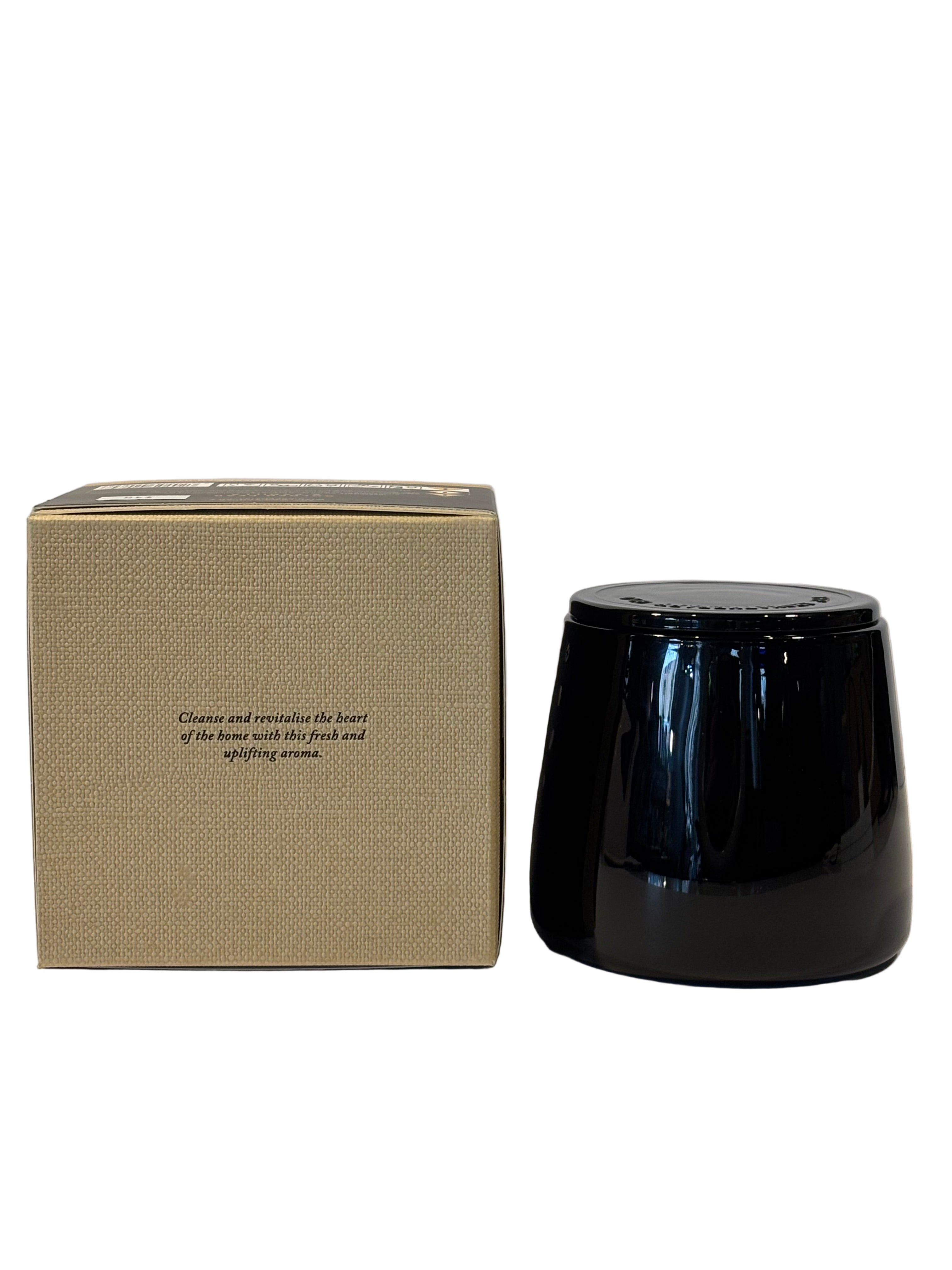 The Aromatherapy Co Golden Pear & Vanilla Candle